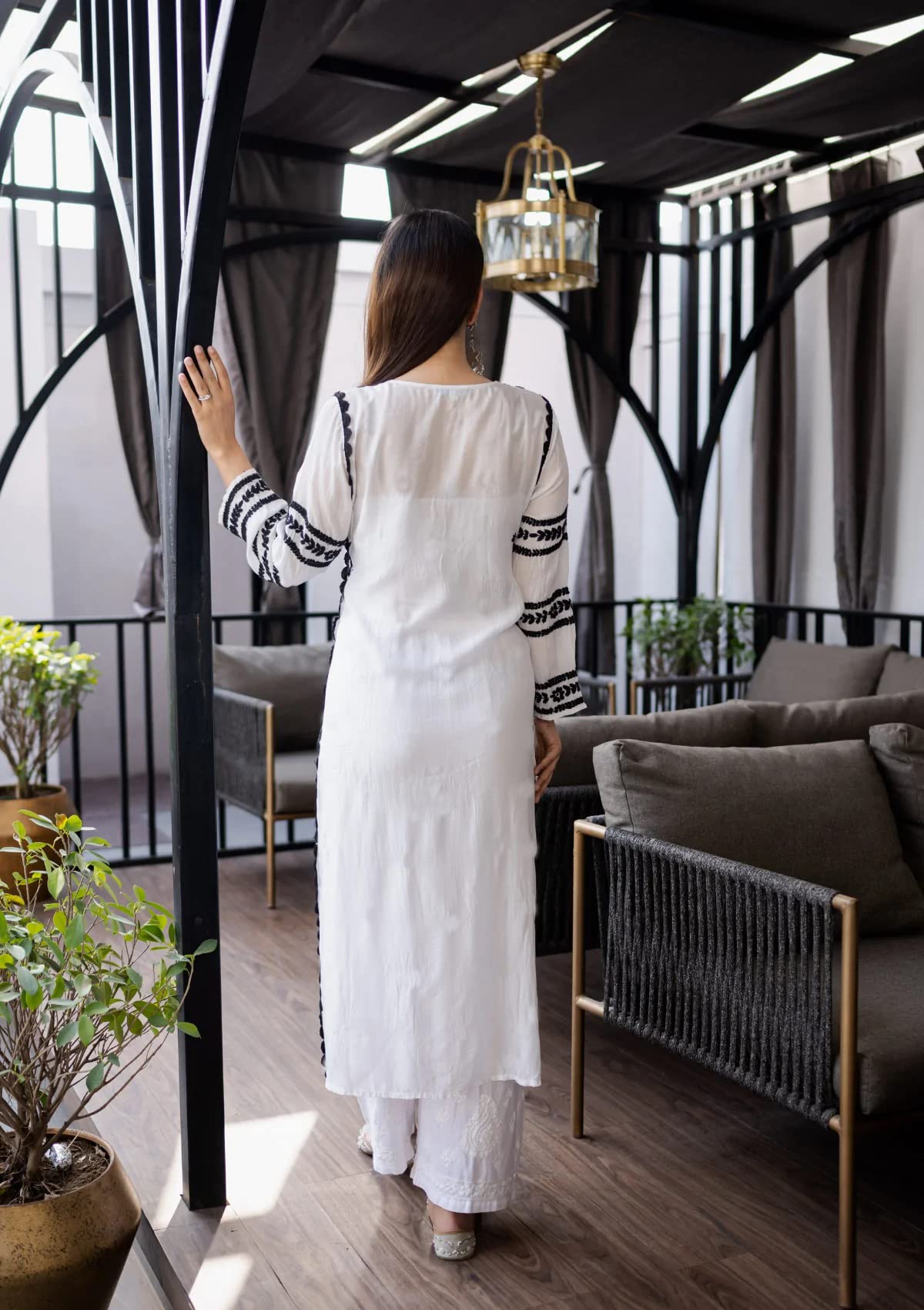 Anni Designer Women'S Cotton Blend Embroidered Straight Kurta (Stho-White_M_White_Medium),White,M,Cotton Blend,Regular,kurta