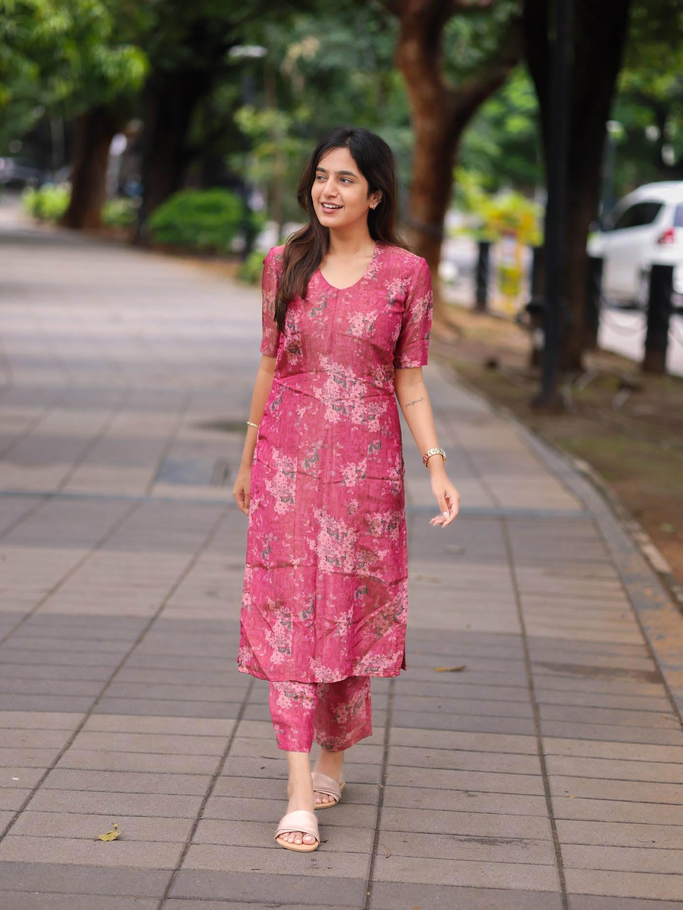 Anni Designer Women'S Rayon Viscose Straight Printed Kurta With Pant (Tisur Pink-Vks01_L_Pink_Large),Pink,L,Rayon,Regular,