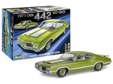Revell 1971 Olds 442 W30 1/25 Scale Plastic Model