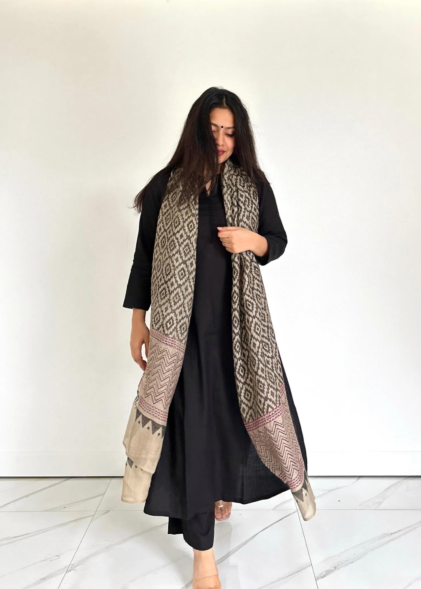 Anni Designer Women'S Rayon Blend Straight Fit Solid Kurta With Pant & Dupatta (Jamana Black_3Xl_Black_Xxx-Large),Black,3XL,Rayon Blend,Regular,Kurta, Pant and Duppatta