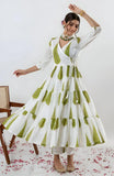 Sugathari Women'S White Georgette Anarkali Floral Printed Kurta With Pant & Dupatta (Dress 113 White Xl)