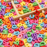 CYEENUT 600pcs Letter Beads Rainbow Color Acrylic Bead Large Alphabet A-Z Plastic Letter Beads for DIY Crafts Bracelet Necklace 