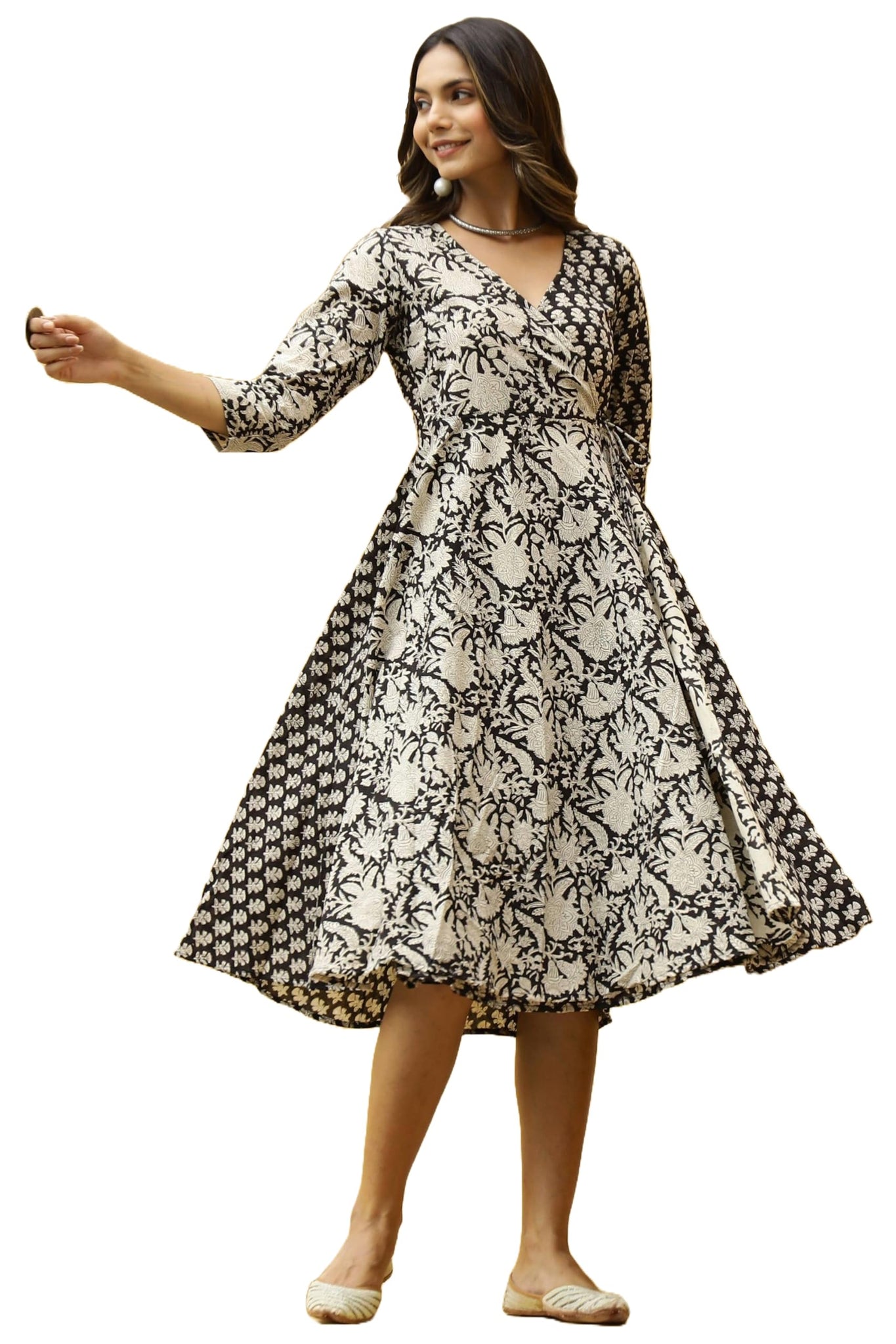 Anni Designer Women'S Cotton Blend Anarkali Printed Kurta (Yogda Black_L_Black_Large),Black,L