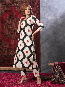 Gosriki Women'S Rayon Blend Straight Printed Kurta With Pant (Chunilal White-Vks03-Gs_M_Black_Medium),White,,B0D9YV5CDZ