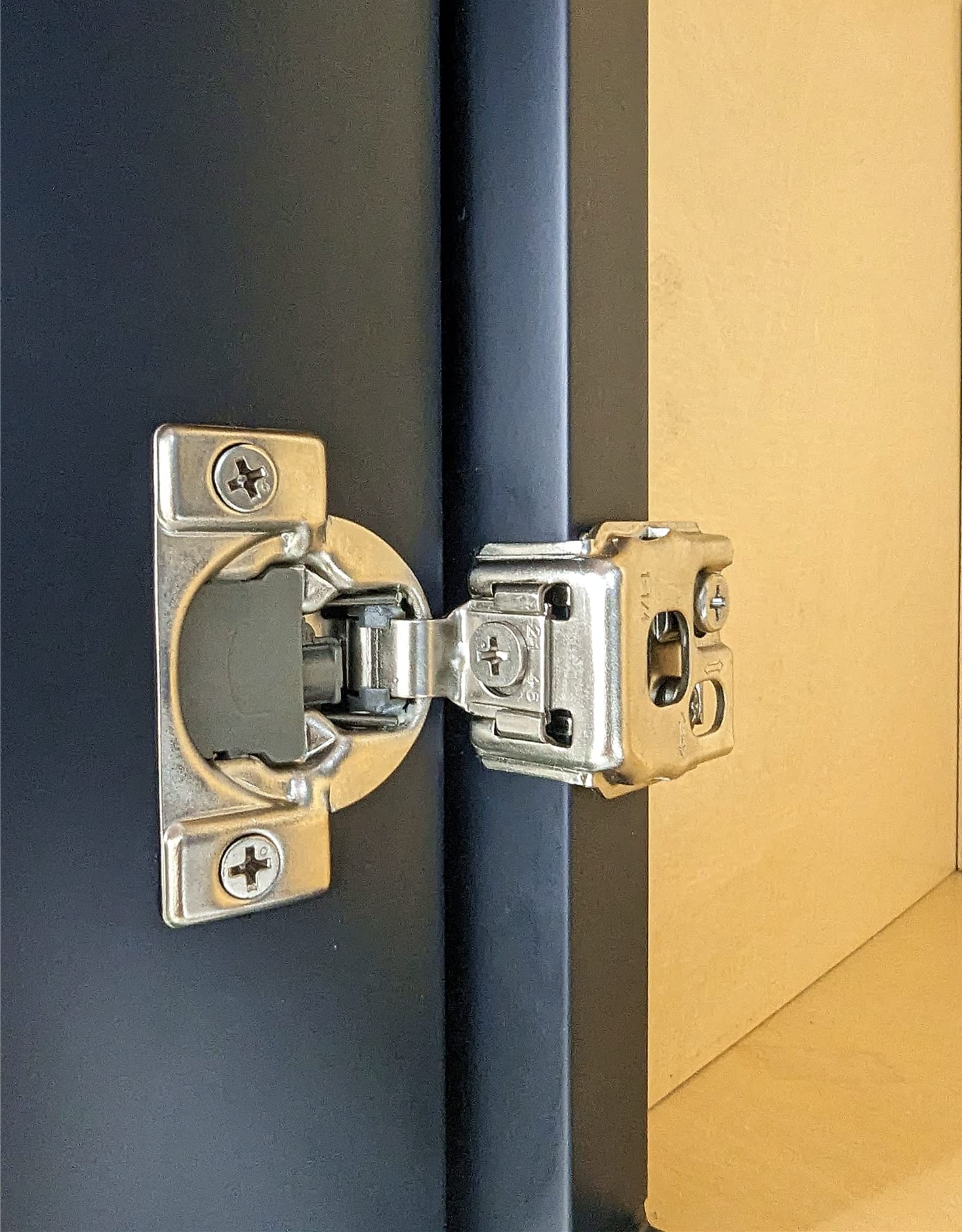 1-1/4 Overlay Cabinet Hinge (2 Pieces)