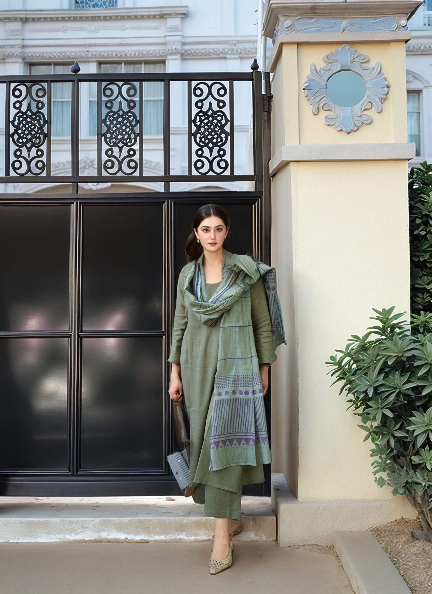 Anni Designer Women'S Rayon Blend Solid Straight Kurta With Pant & Dupatta (Raja Saab Green-Vks11_S_Green_Small),Green,S,Rayon Blend,Classic,