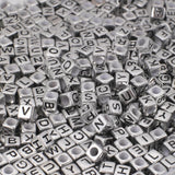 Yochus 1000pcs Round or Square Acrylic Letter Beads Number 4x7mm Alphabet A-Z Bead Friendship Bracelets Jewelry Making Kit for T