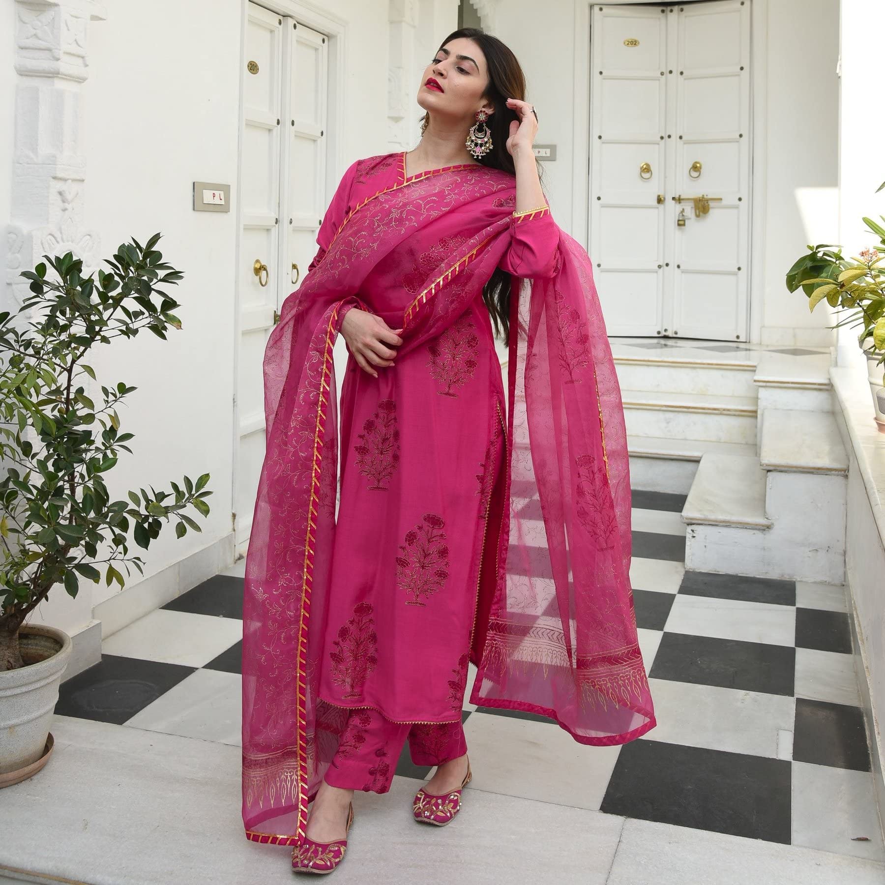 Gosriki Women'S Cotton Blend Kurta With Pant & Dupatta (Garden Pink_3Xl-Go_Pink_Xxx-Large),Pink,3,B0BBW2Z2XY