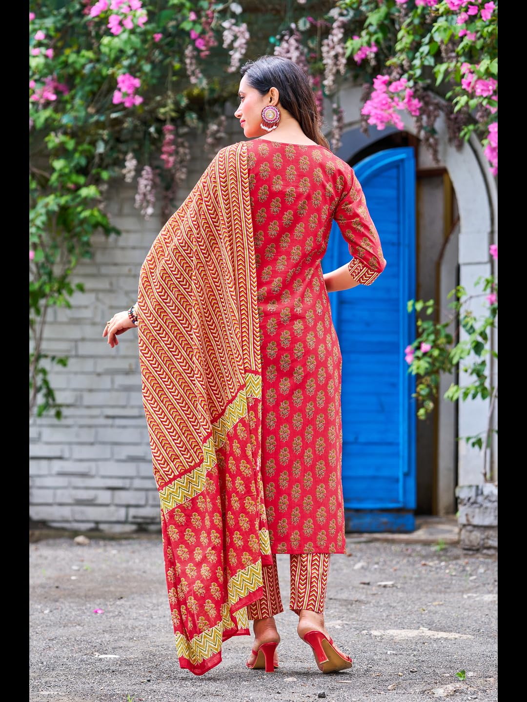 Gosriki Women'S Cotton Blend Straight Printed Kurta With Pant & Dupatta (Gaytri Red-Nrw-Gs_M_Red_Medium),Red,,B0CCL2FRHP