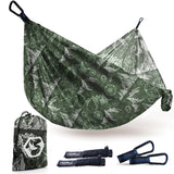 Foxelli Camping Hammock - Lightweight Portable Hammock, Easy Setup with Tree-Friendly Ropes & Steel Carabiners, Heavy Duty Parac