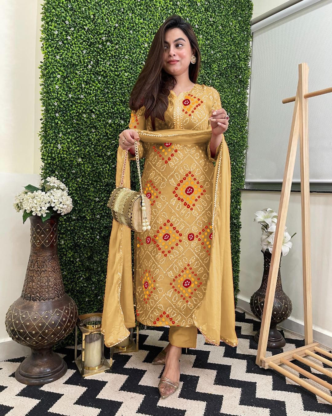 Gosriki Women'S Rayon Blend Straight Bandhej Printed Kurta With Pant & Dupatta (Turae Cream-Vks01-Gs_L_Cream_Large),Cream,,B0DPZ8M2SP