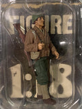 American Diorama  -  77410  -  Figurine  -  Wwii Usa Soldier 1  Riffle  -  Scale 1/18  -  Brown/Beige