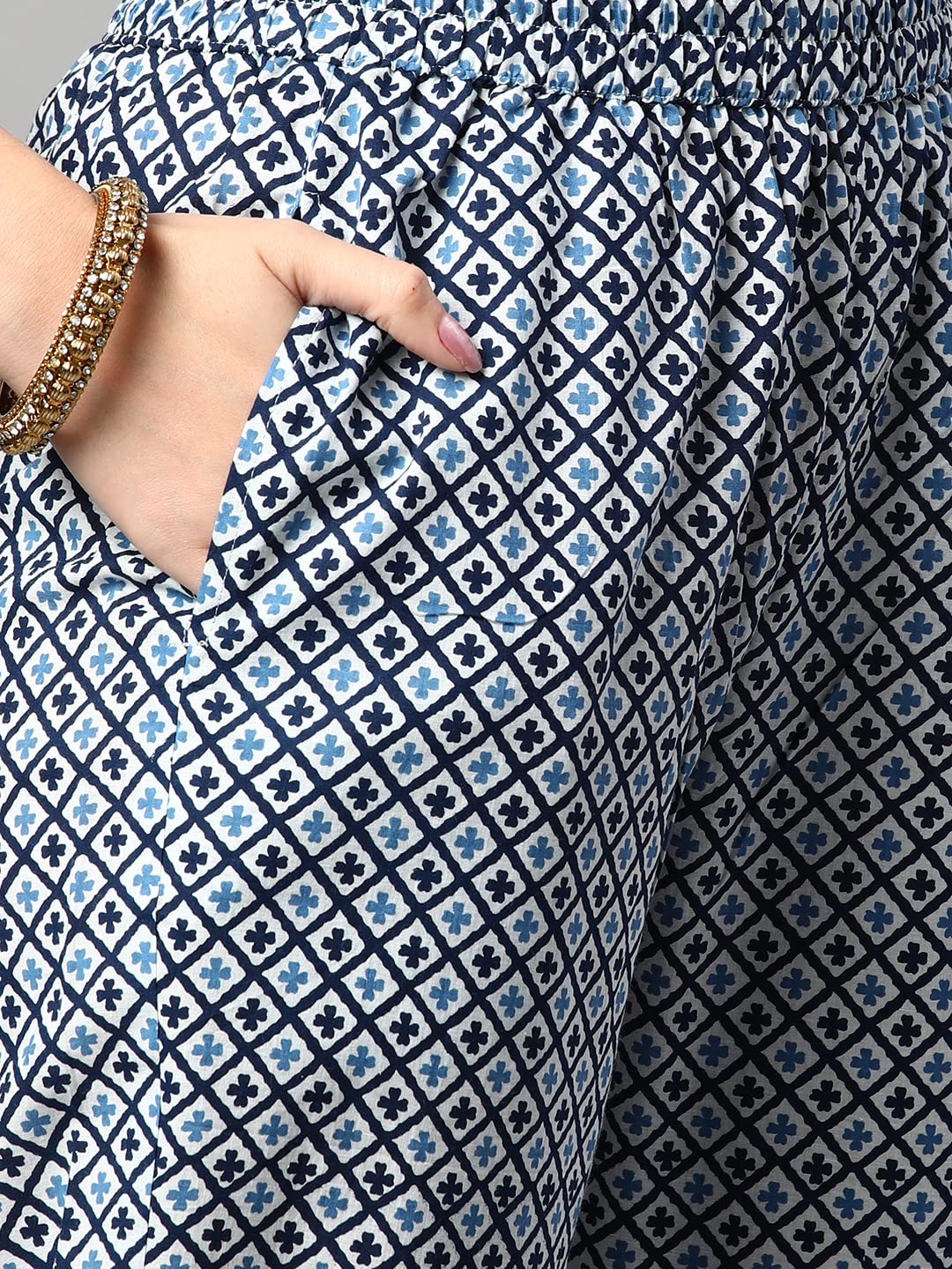 Anni Designer Women'S Cotton Blend Printed Straight Kurta With Pant (Jinki-Indigo_L_Dark Blue_Large),Indigo,L,Cotton Blend,Regular,Pants