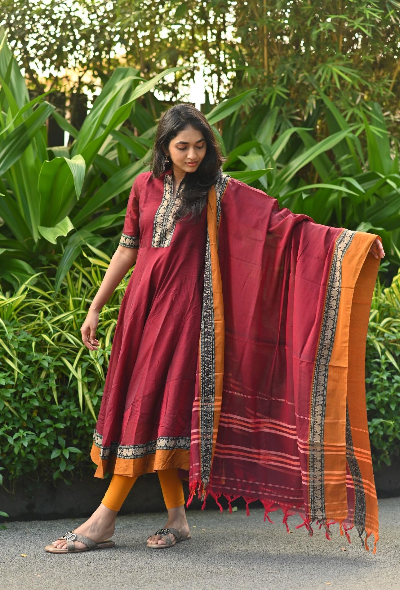 Anni Designer Women'S Rayon Viscose Solid Anarkali Kurta With Dupatta (Samuti Red_L_Red_Large),Red,L,Rayon Viscose,Anarkali,