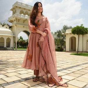 Gosriki Women'S Organza Printed Anarkali Kurta With Pant & Dupatta (Pugmor-Peach-Gs_Xxl_Peach_Xx-Large),Peach,2,B0BRYGBM6Y
