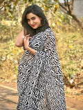 Shiv Textiles Womens Pure Georgette Saree With Blouse Piece (St-Zebra-Crush-White)