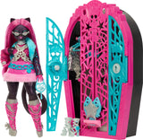 Monster High Skulltimate Secrets Doll and Accessories Set, Hauntlywood Mysteries Catty Noir with Reveal Closet & 19+ Glam Surpri