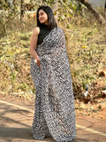 Shiv Textiles Womens Pure Georgette Saree With Blouse Piece (St-Zebra-Crush-White)