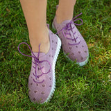 Cut-Out Paw Print Casual Sneakers