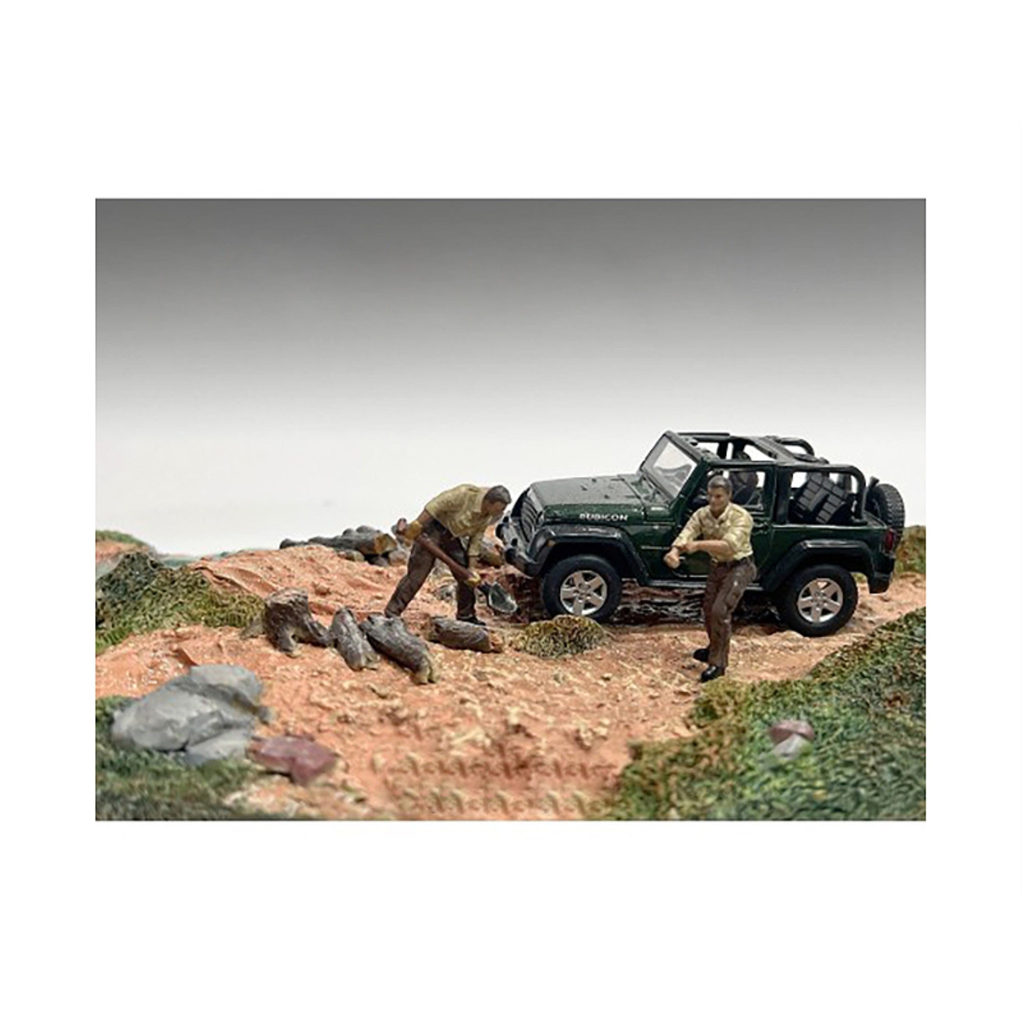 '4X4 Mechanics'' 2 Piece Diecast Figure Set 2 For 1/43 Scale Models By American Diorama