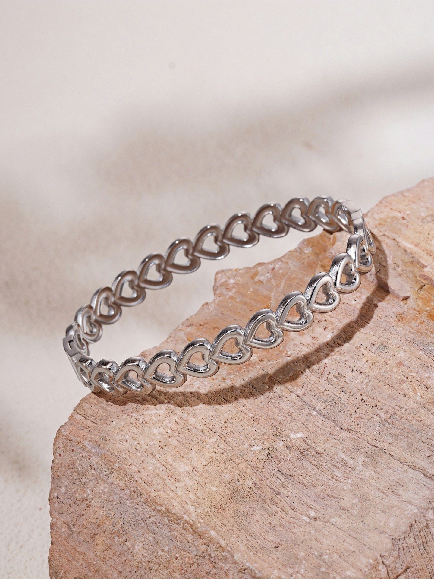 Elegant Stainless Steel Heart Link Bracelet 61mm Inner Diameter, 17g