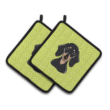 Caroline'S Treasures Checkerboard Lime Green Smooth Black & Tan Dachshund Pair Of Pot Holders Bb1277Pthd, 7.5Hx7.5W, Multicolo
