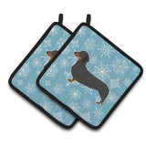 Caroline'S Treasures Winter Snowflake Dachshund Pair Of Pot Holders Bb3482Pthd, 7.5Hx7.5W, Multicolor