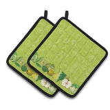 Caroline'S Treasures Fruits & Vegetables In Green Pair Of Pot Holders, 7.5Hx7.5W, Multicolor
