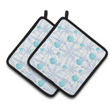 Caroline'S Treasures Winter Snowflakes On White Decorated Pot Holder, 7.5 X 7.5, Multicolor