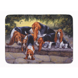 Caroline'S Treasures Basset Hound Puppies, Momma And Daddy Floor Mat, 19 X 27, Multicolor