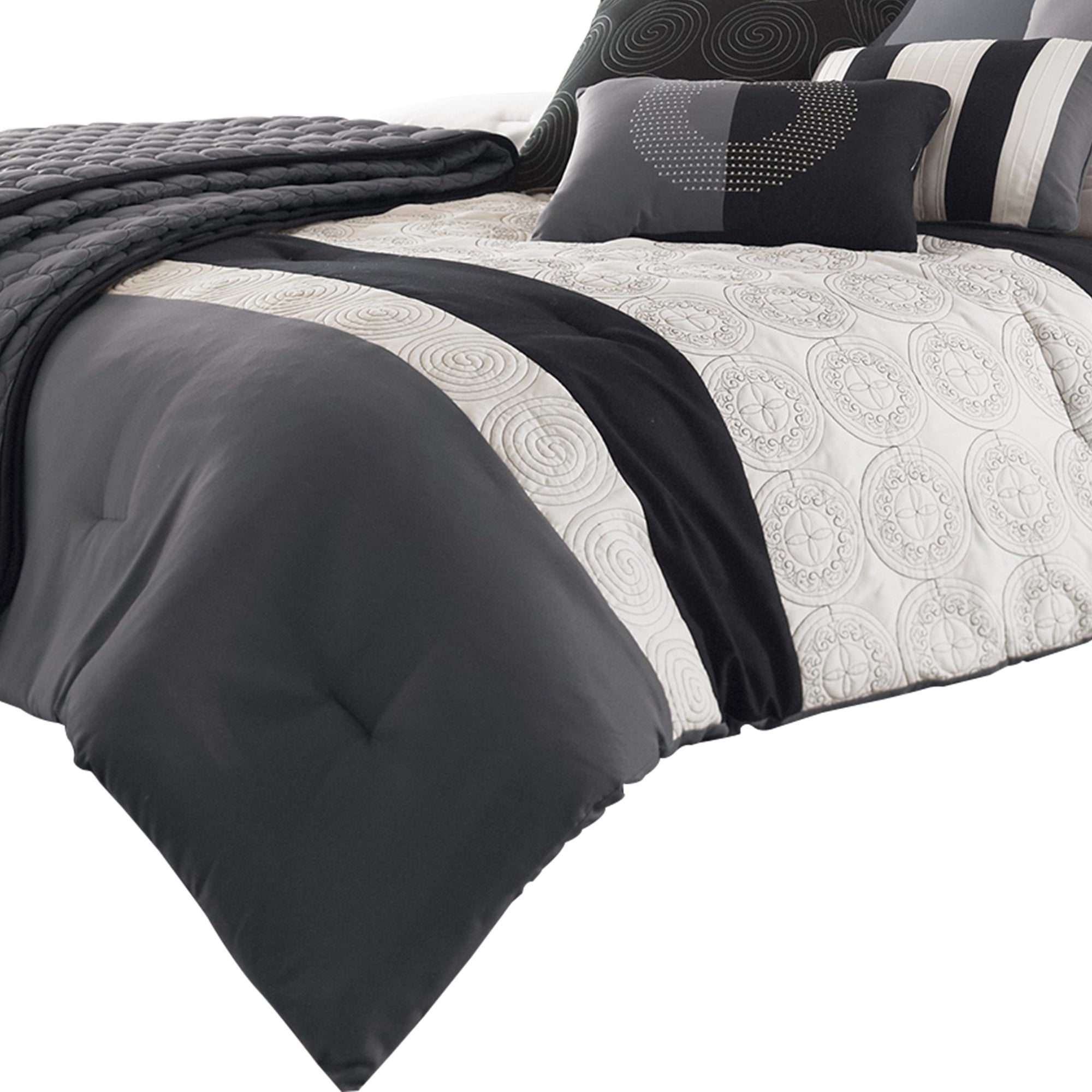 7 Piece Queen Cotton Comforter Set With Geometric Print, Gray And Black
