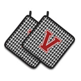 Caroline'S Treasures Letter V Monogram - Houndstooth Black Pair Of Pot Holders Cj1021-Vpthd, 7.5Hx7.5W, Multicolor