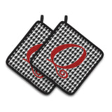 Caroline'S Treasures Monogram Initial Q Houndstooth Black Pair Of Pot Holders Cj1035-Qpthd, 7.5Hx7.5W, Multicolor