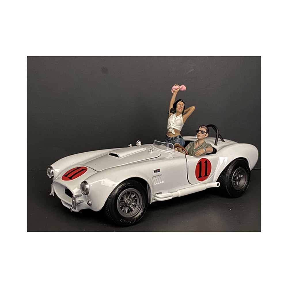 American Diorama 38319-38320 Seated Couple Release Iv 2 Piece Figurine Set For 1 By 24 Scale Models