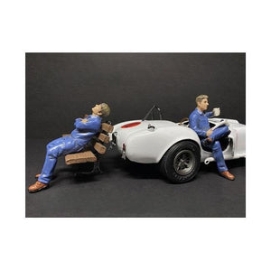 American Diorama 38232-38233 Sitting Mechanics 2 Piece Figurine Set For 1 By 18 Scale Models