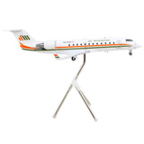 Bombardier CRJ200 Commercial Aircraft Air Wisconsin White with Orange and Green Stripes Gemini 200 Series 1/200 Diecast Mode