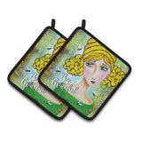 Caroline'S Treasures Bee Grateful Girl With Beehive Pair Of Pot Holders Vha3008Pthd, 7.5Hx7.5W, Multicolor