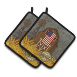 Caroline'S Treasures Patriotic Barn Land Of America Pair Of Pot Holders, Multicolor