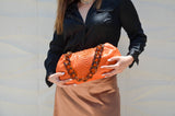 Clara in Orange